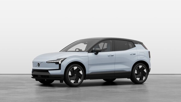 https://wizz.volvocars.com/images/2024/416/v2/exterior/studio/threeQuartersFrontLeft/exterior-studio-threeQuartersFrontLeft_10d97fa2ca457cba8a2b747c7259d35dd2e3ec0b.png?client=car-config&w=600