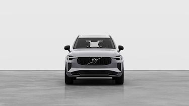 Image two of this Volvo XC90 Estate 2.0 B5P Plus Dark 5dr AWD Geartronic in Silver Dawn