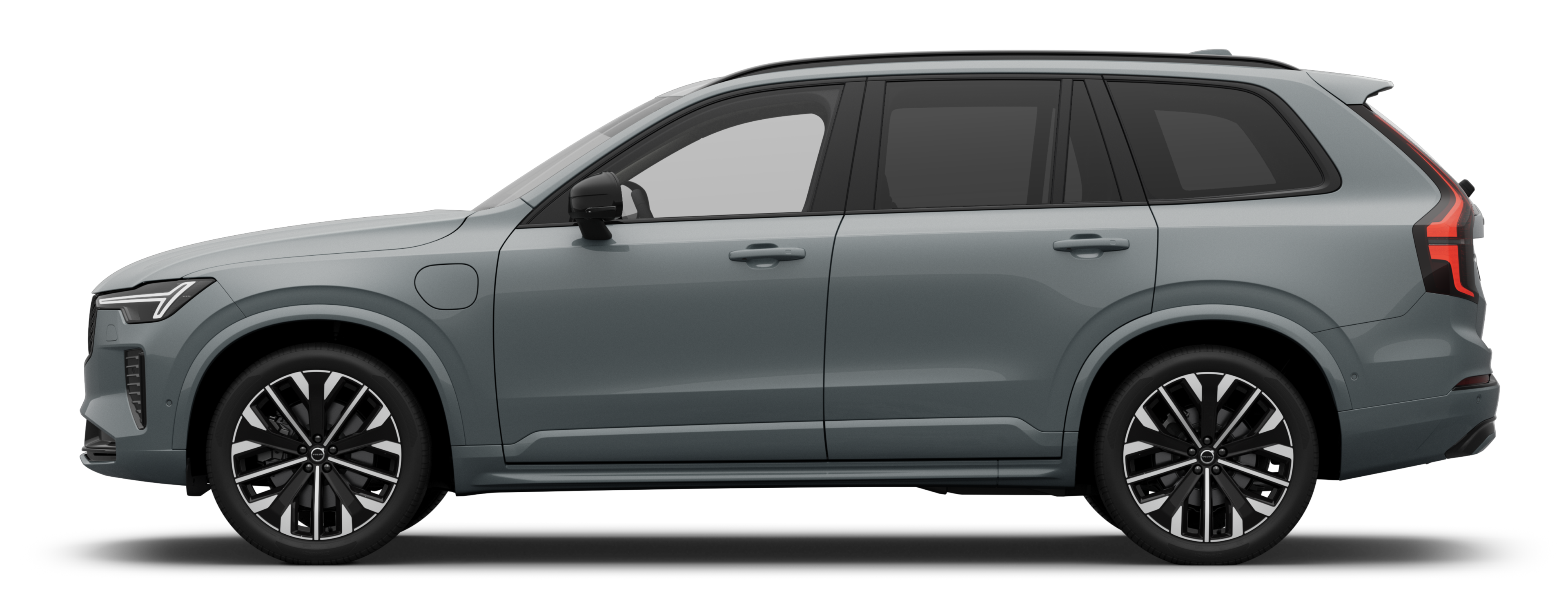 מבט מהצד על XC90 Plug-in hybrid