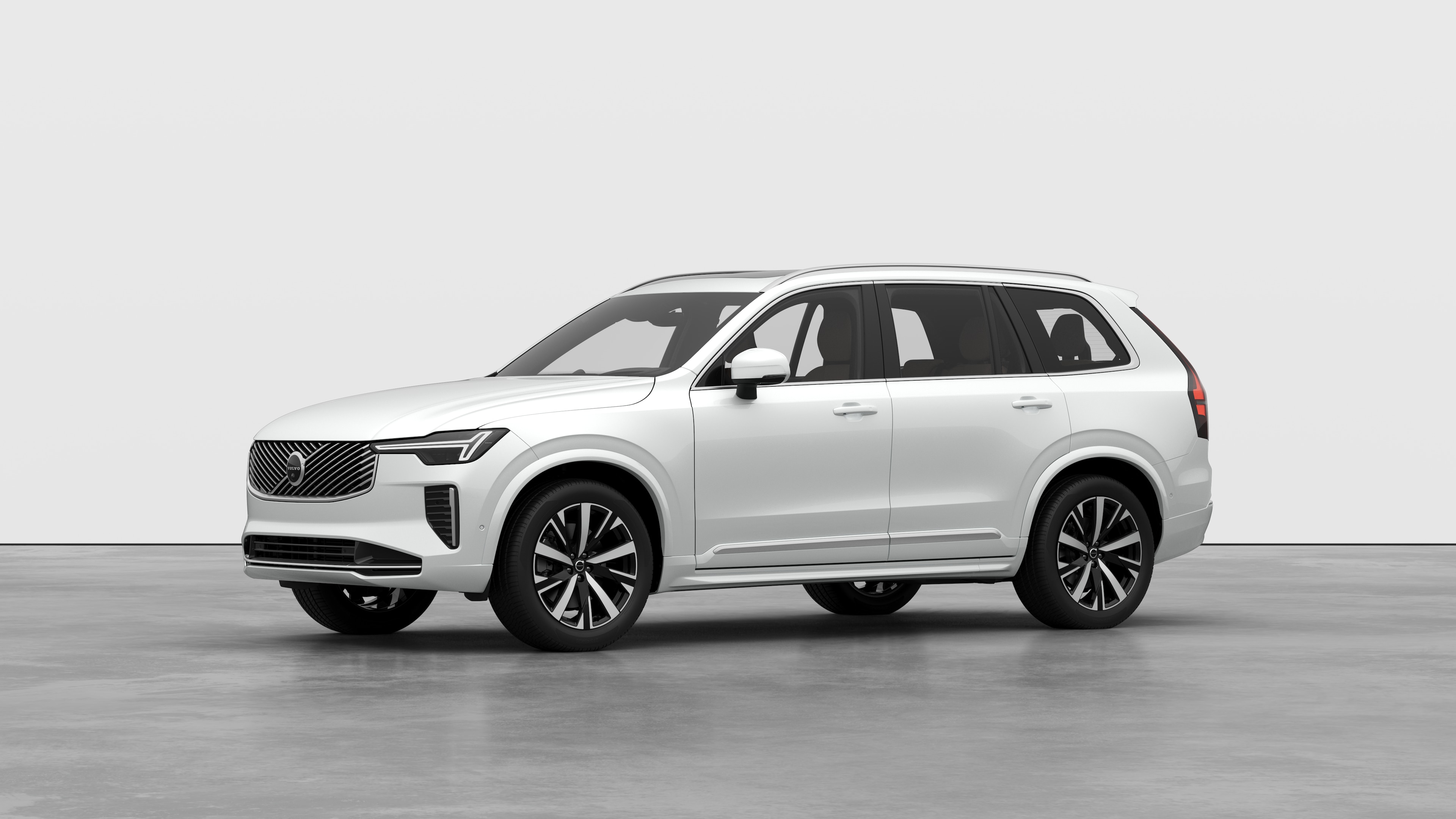 볼보 자동차 외관, 3/4 뷰, 일반 스튜디오 배경.