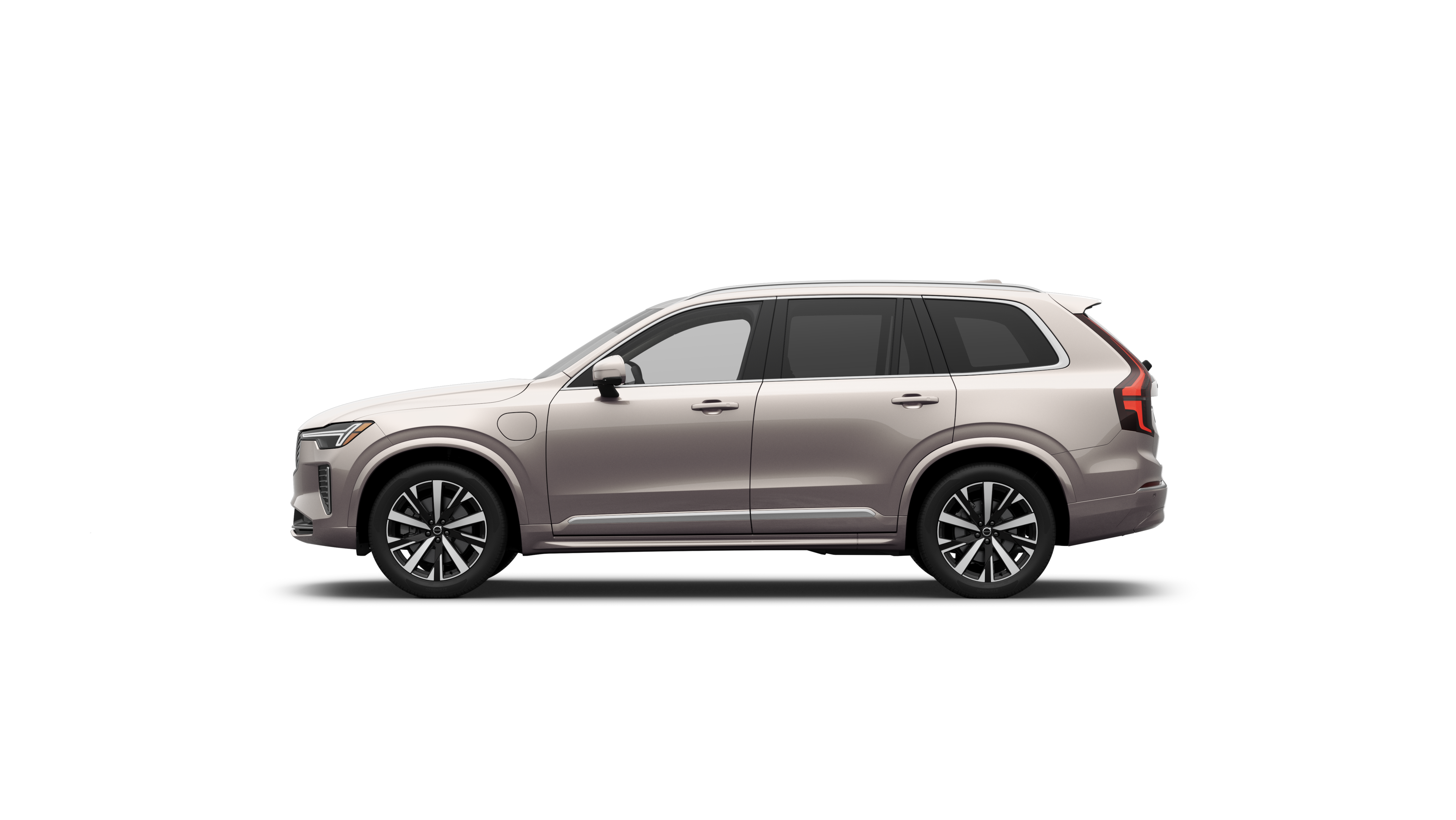 A sideview of a XC90 Plug-in hybrid