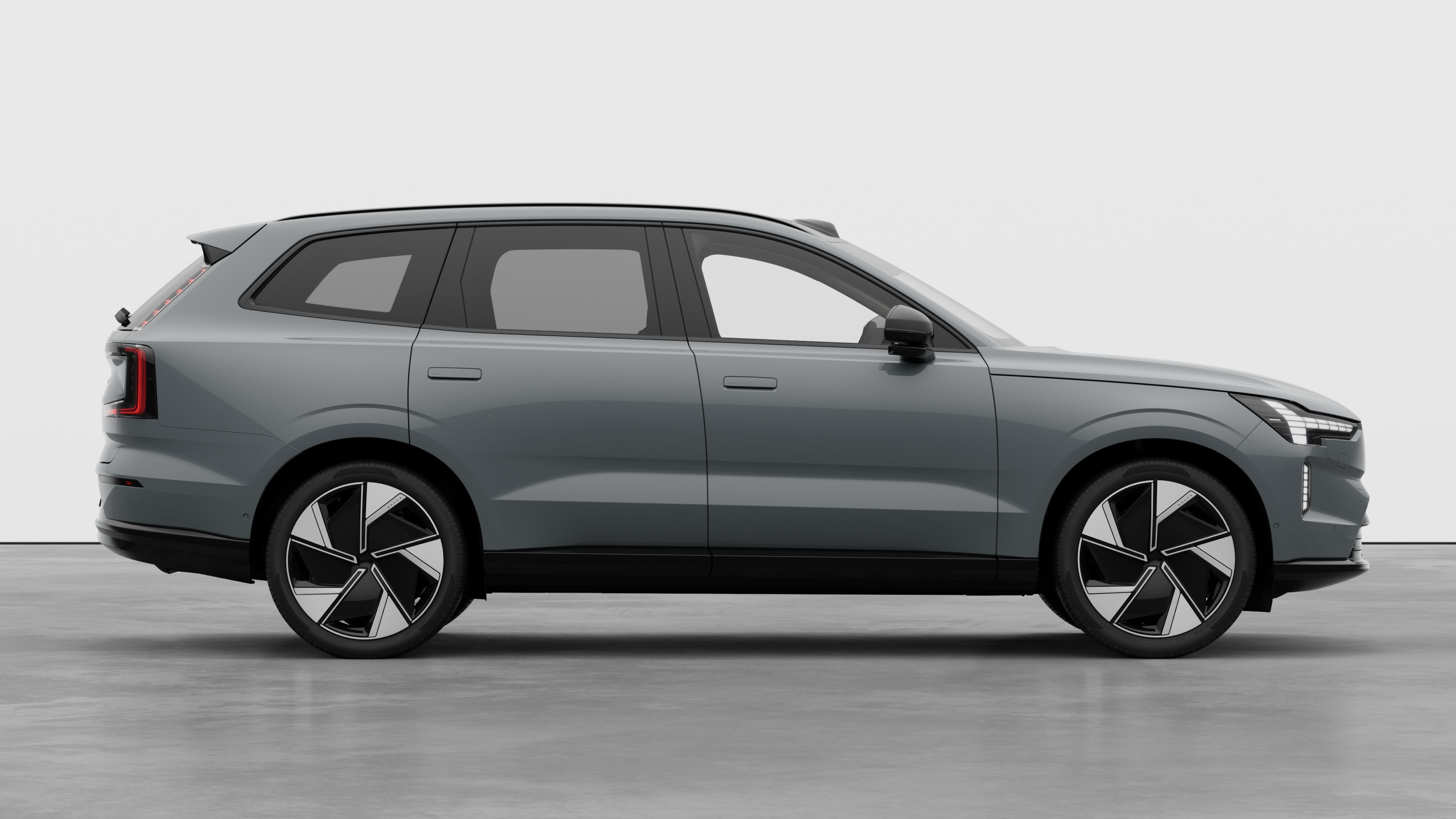 Exterior studio side right