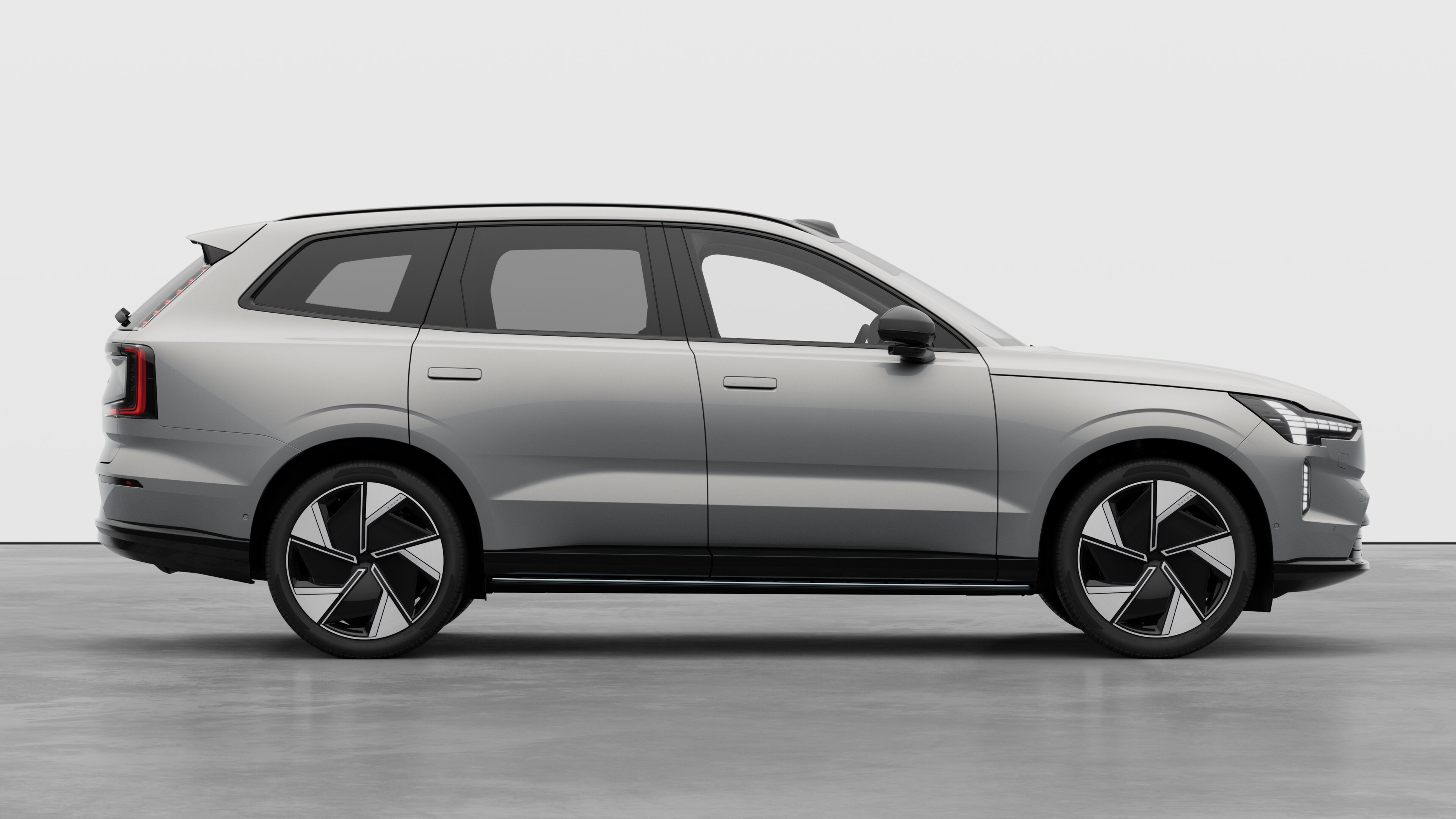 Exterior studio side right