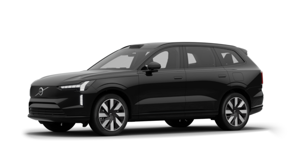 Het exterieur van de Volvo-auto in driekwart aanzicht, duidelijke studioachtergrond.