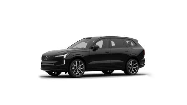 Trekvartsvy av Volvo-bilens exteriör i en vanlig studiobakgrund.