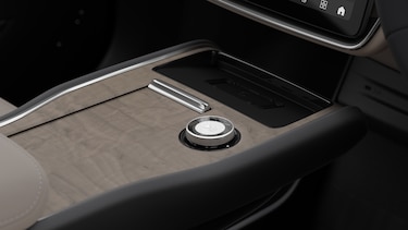 Interior Studio Gear Shift