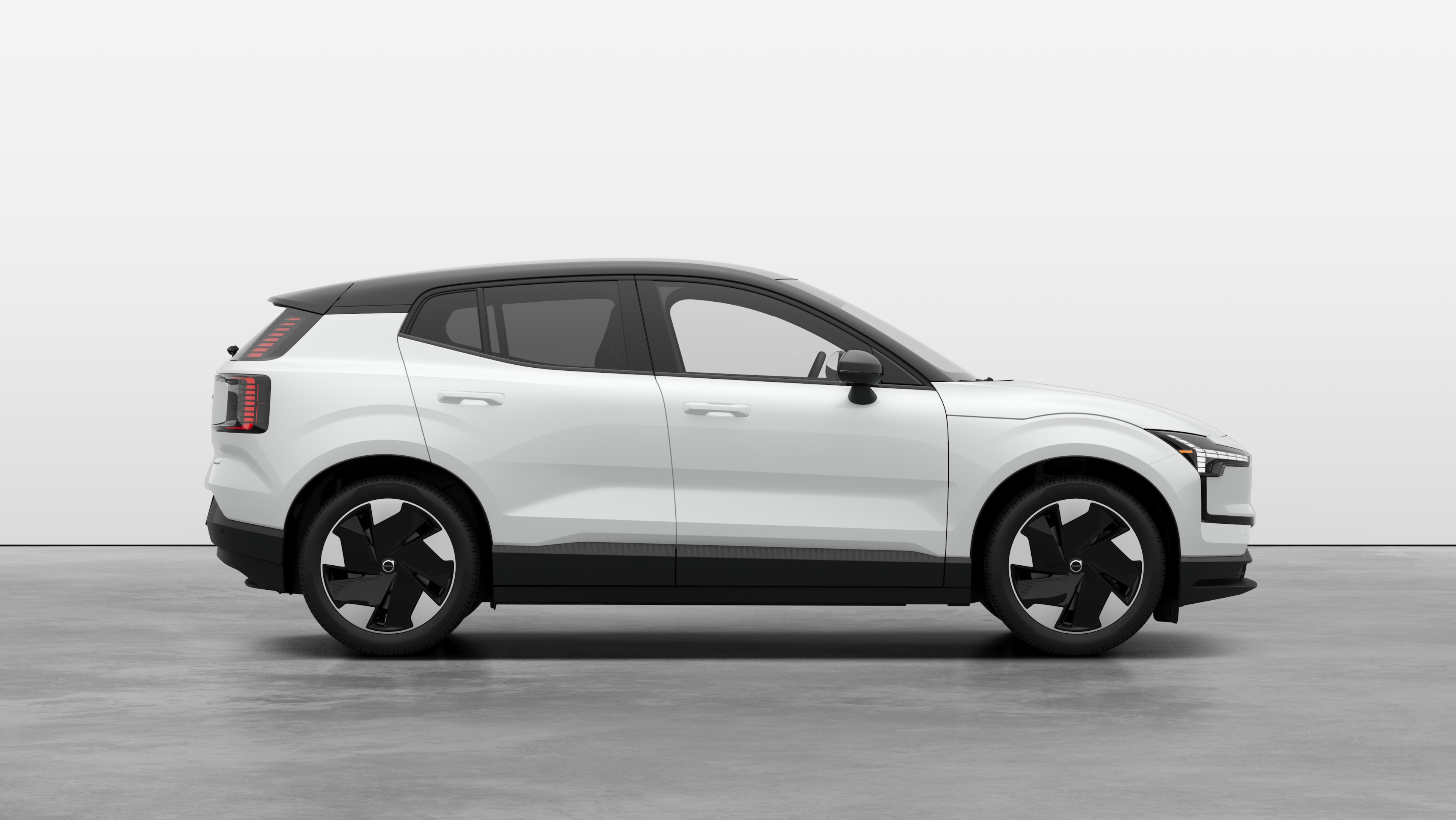 Exterior studio side right