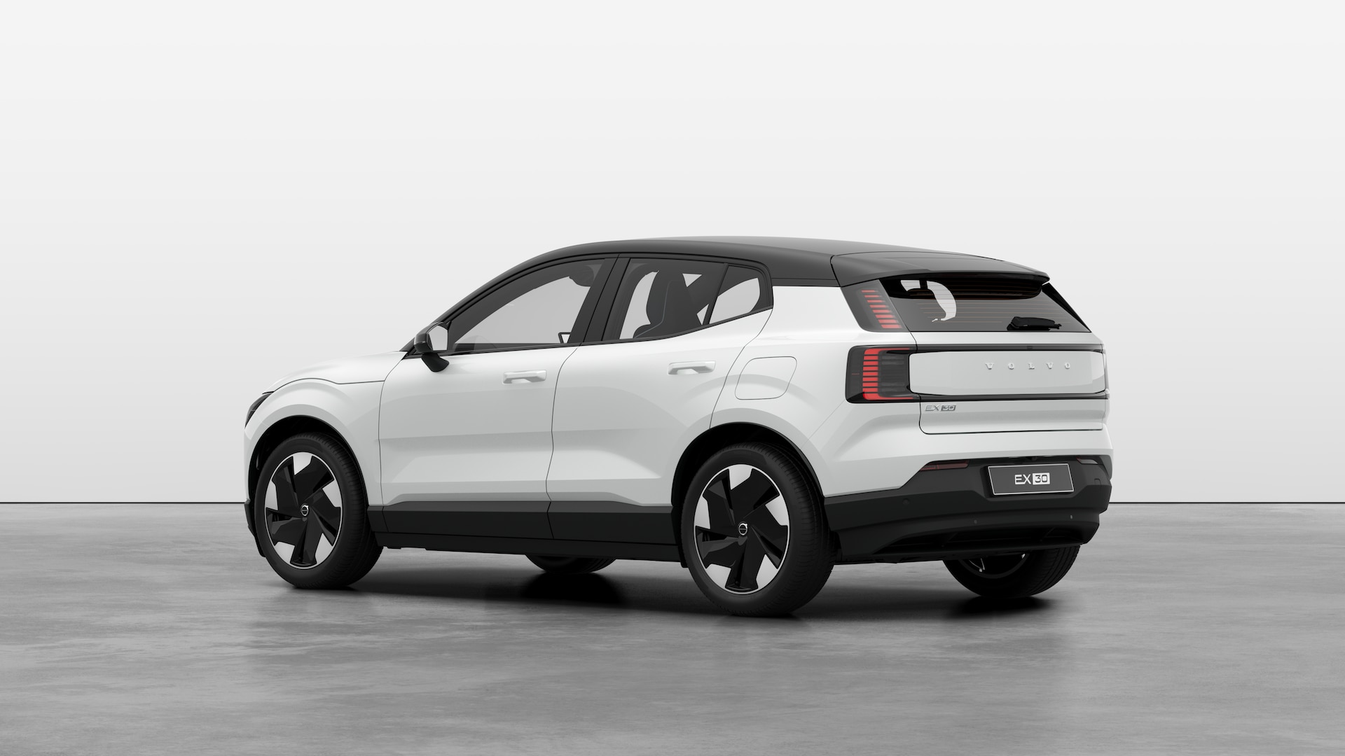  VOLVO EX30 200kW SM Extended Range Plus 69kWh 5dr Auto 4297630