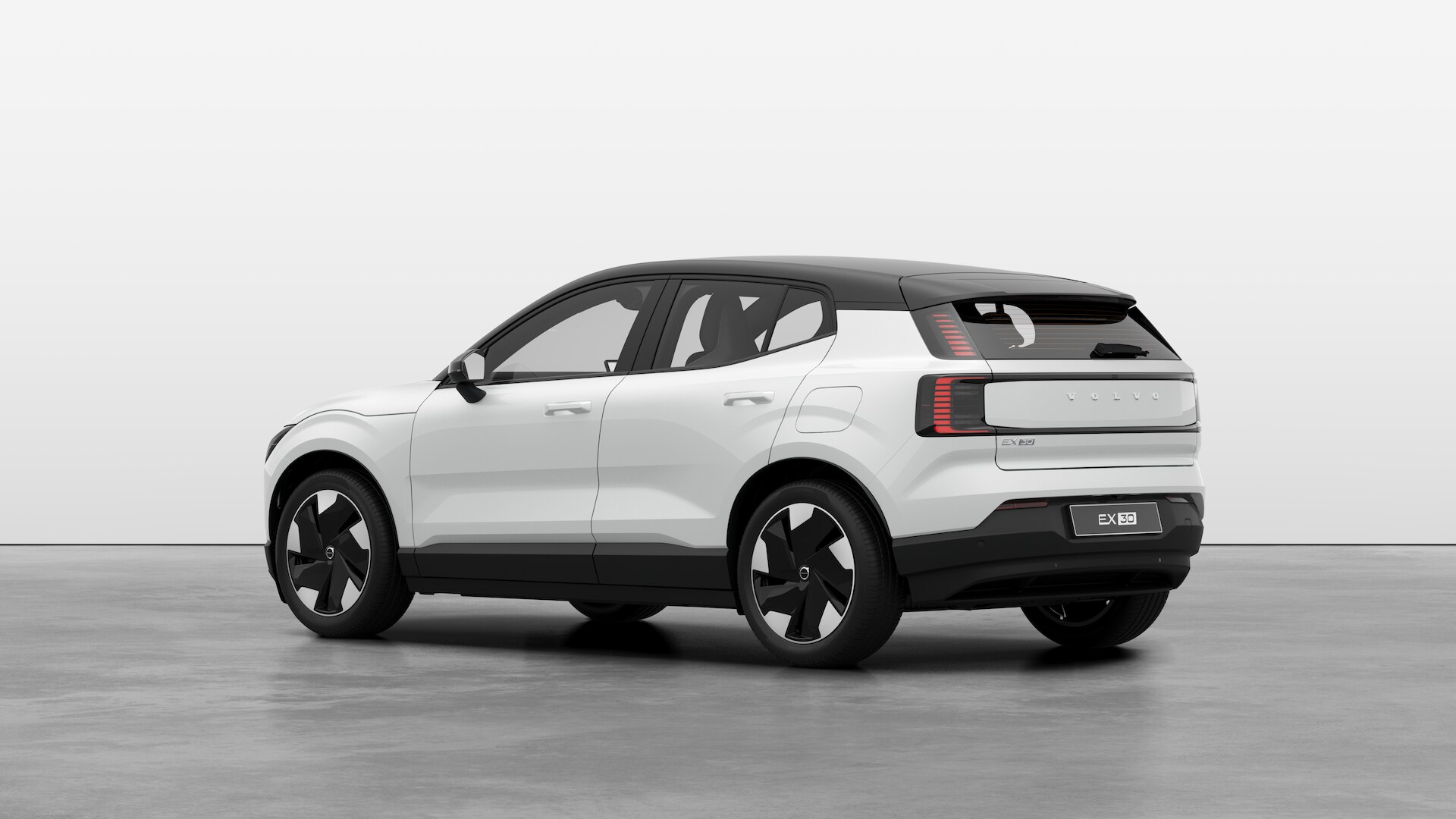  VOLVO EX30 200kW SM Extended Range Plus 69kWh 5dr Auto 4045110