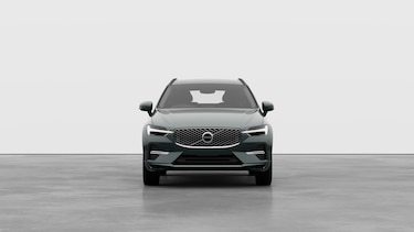 Image two of this Volvo XC60 Estate 2.0 B5P Core 5dr AWD Geartronic in Forest Lake