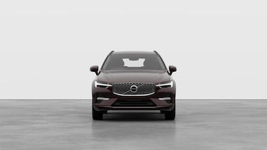 Image two of this Volvo XC60 Estate 2.0 B5P Core 5dr AWD Geartronic in Mulberry Red