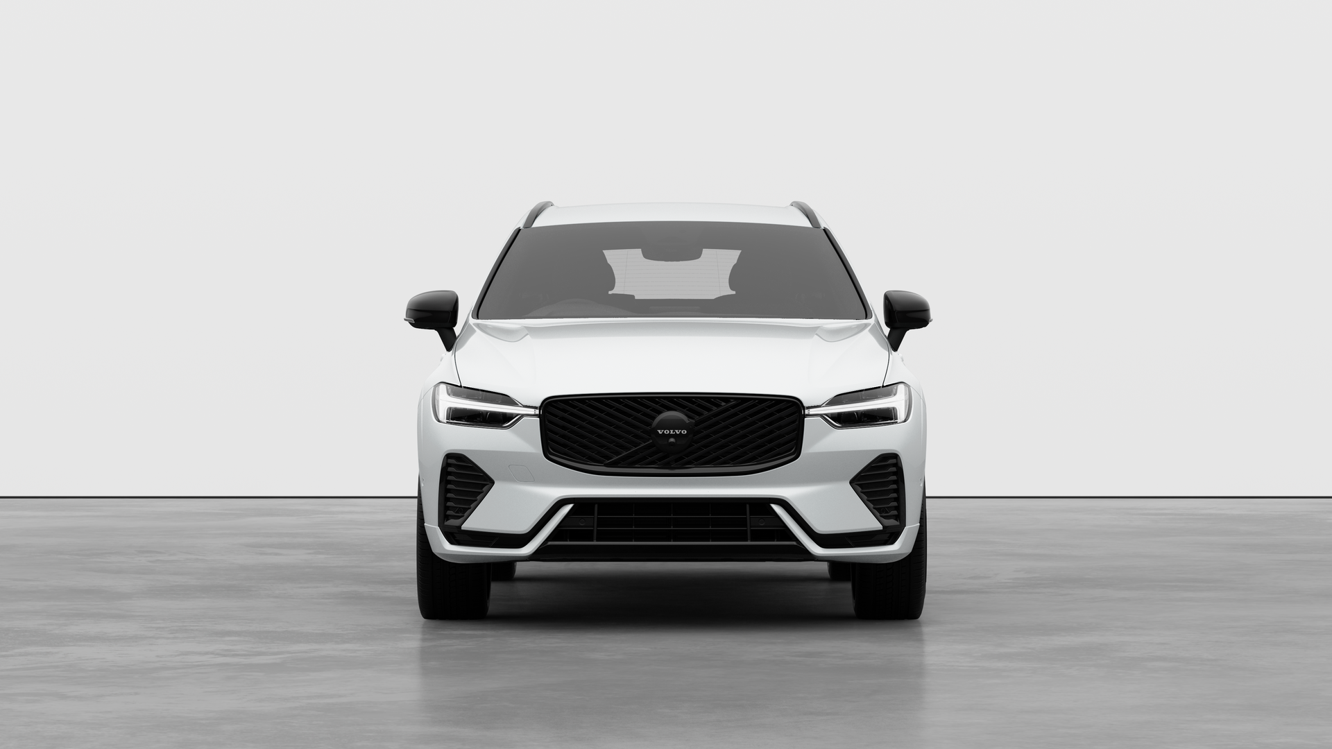  VOLVO XC60 2.0 B5P Plus Black Edition 5dr AWD Geartronic