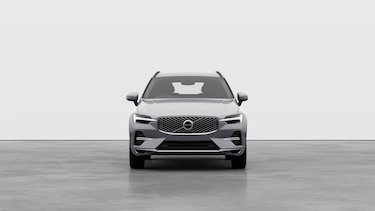 Image two of this Volvo XC60 Estate 2.0 B5P Core 5dr AWD Geartronic in Aurora Silver