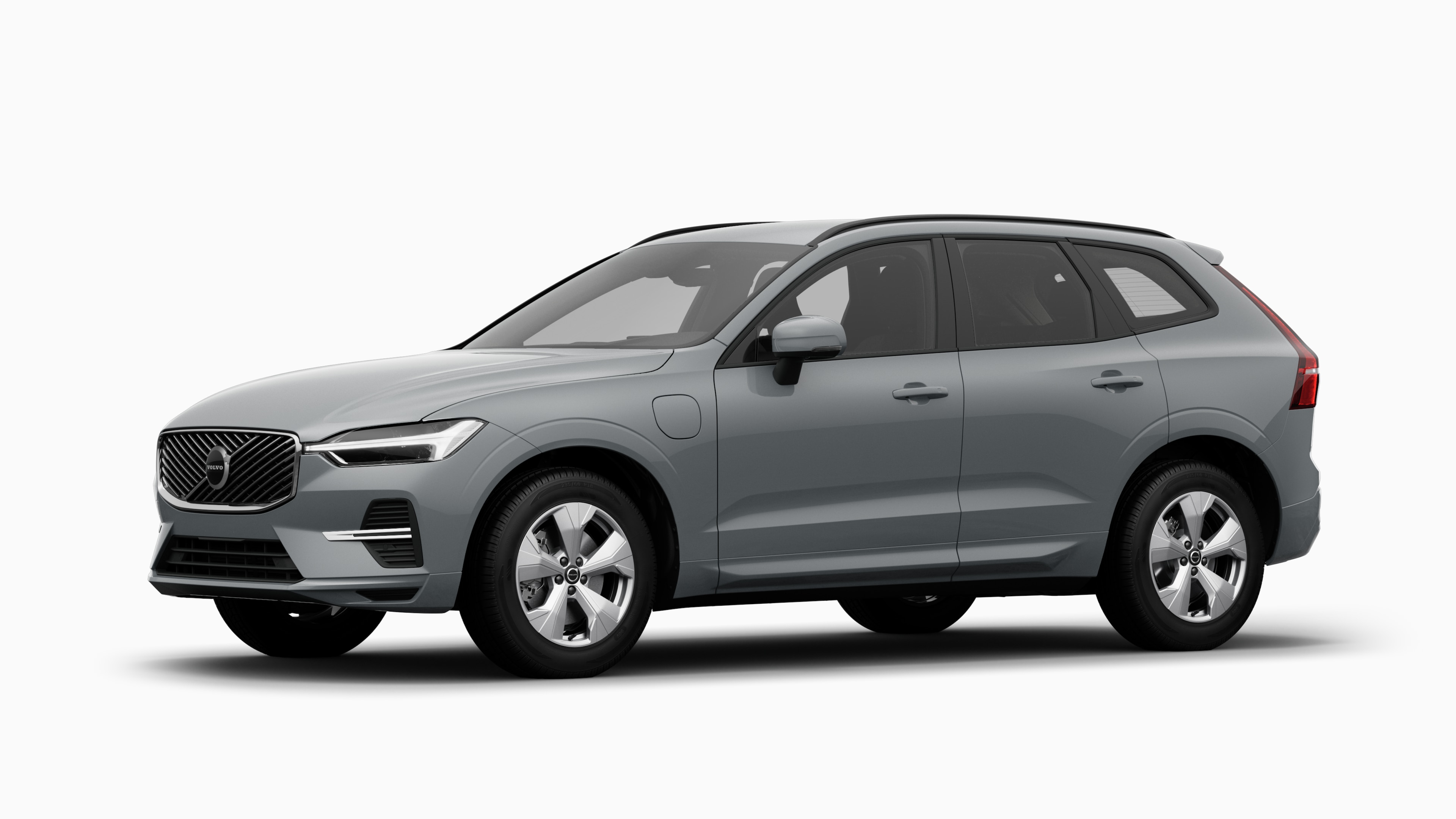 Exteriorul mașinii Volvo într-o vedere pe trei sferturi, fundal simplu de studio.