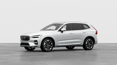 Volvo XC60 Estate 2.0 T8 [455] PHEV Ultra Bright 5dr AWD Geartronic in Crystal White