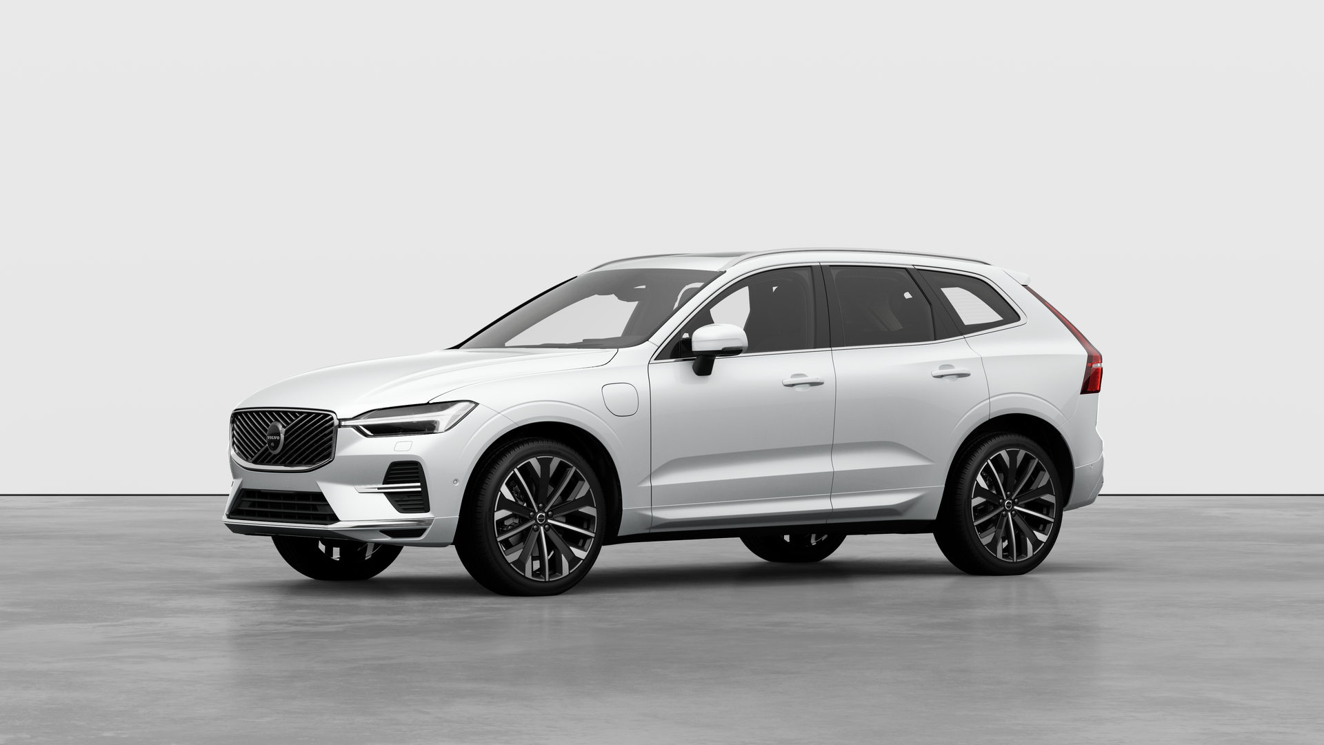 Volvo XC60 Plug In Hybrid Bright Chrystal White
