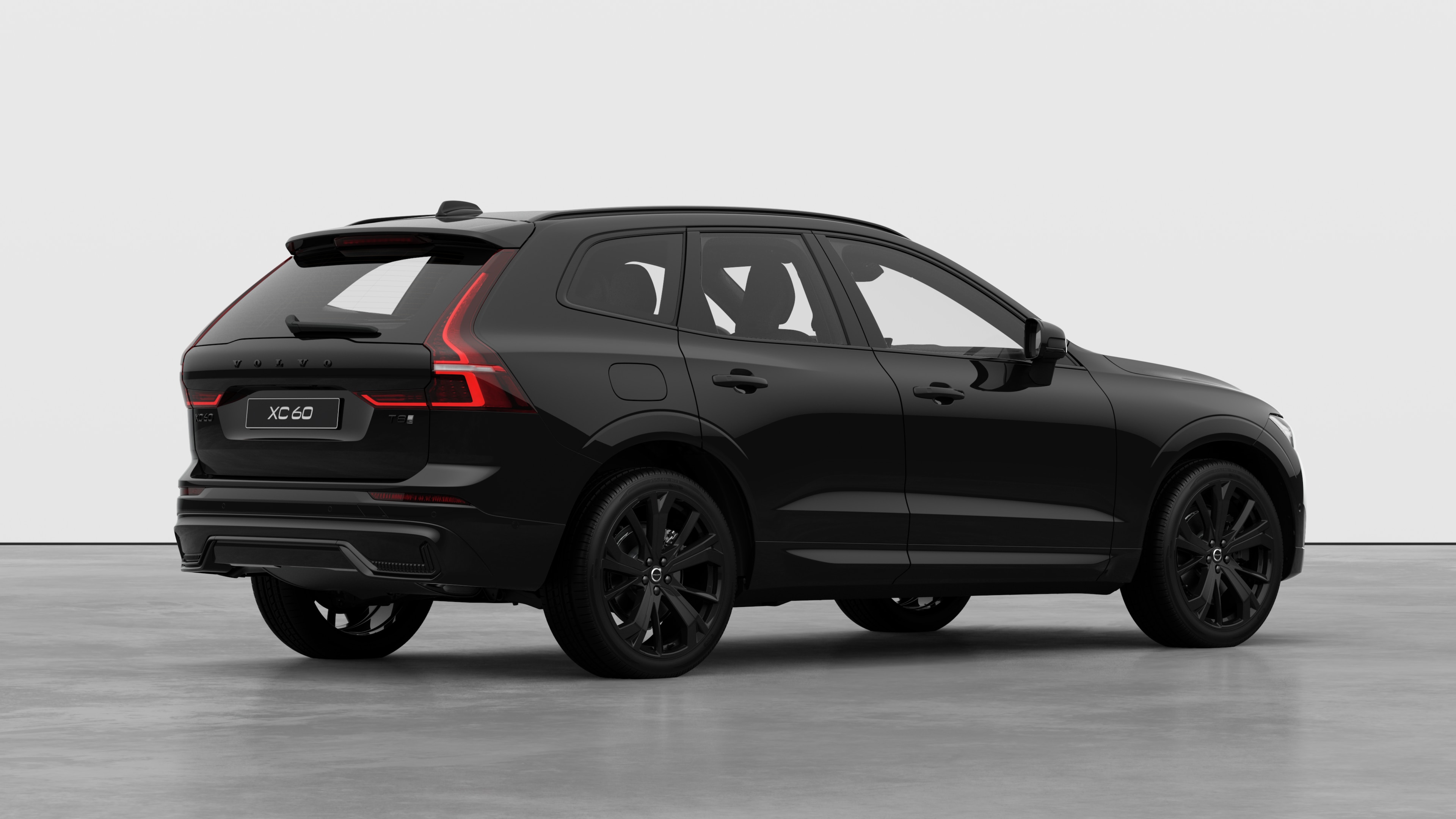 Volvo-auton takaosa kolmen neljänneksen näkymä tavallisella studiotaustalla.