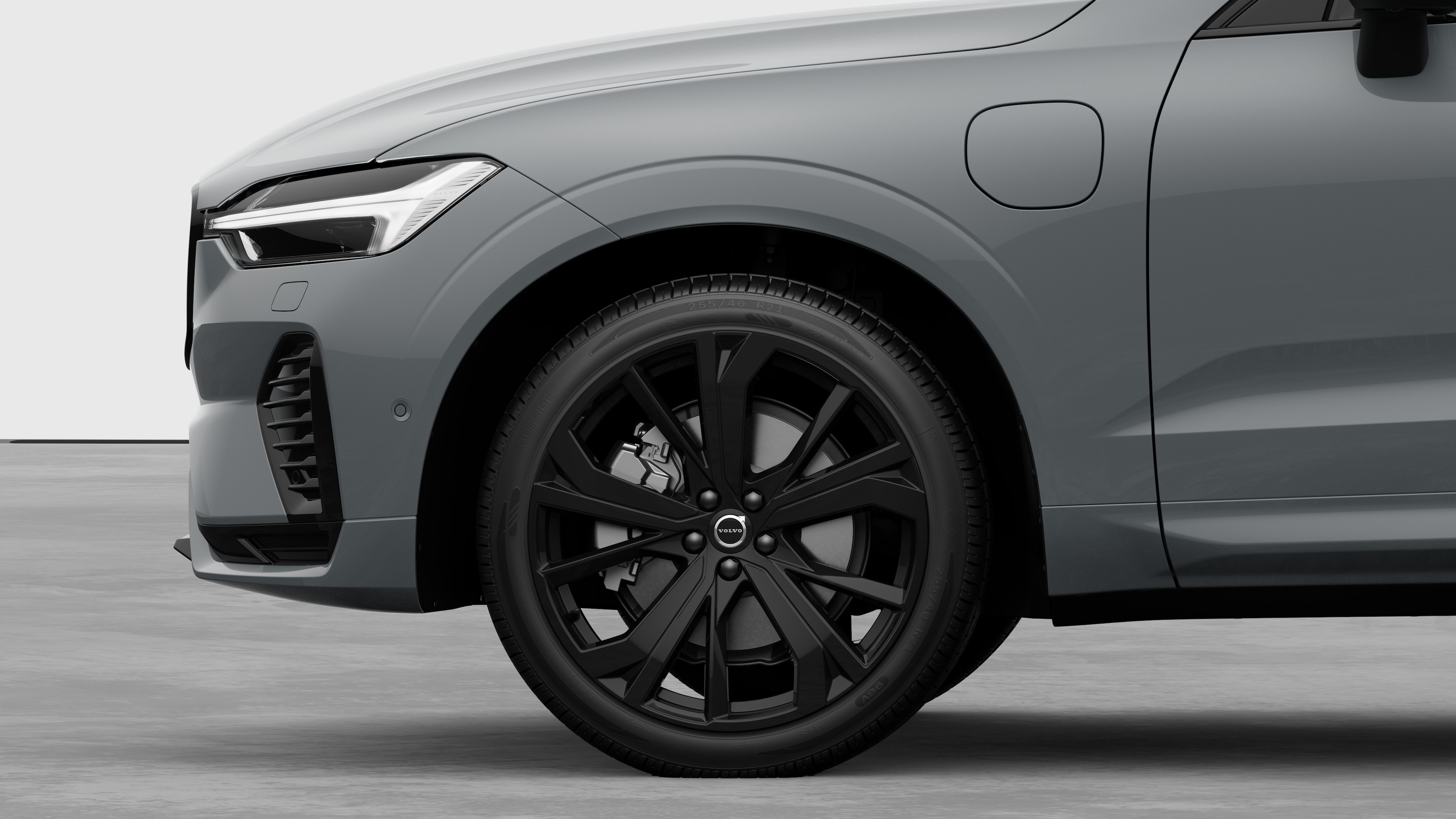 Exterior details frontrim