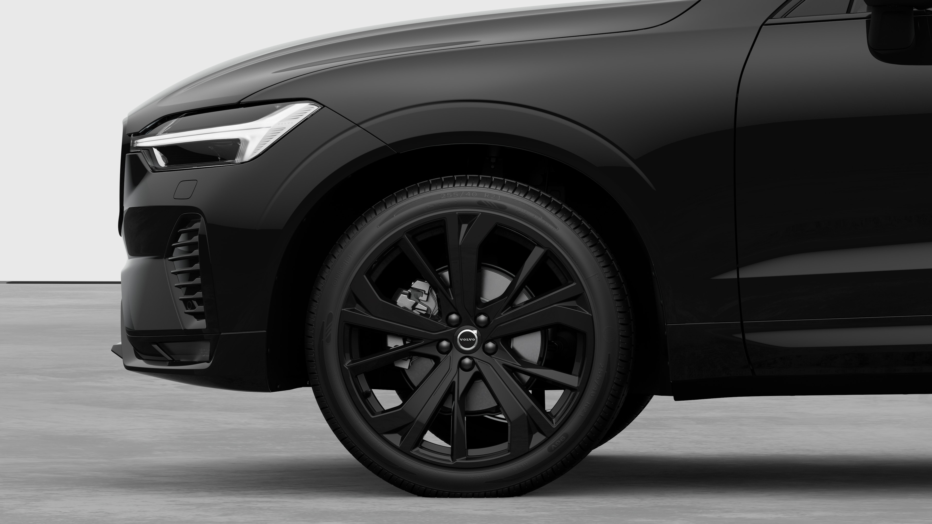 Exterior details frontrim