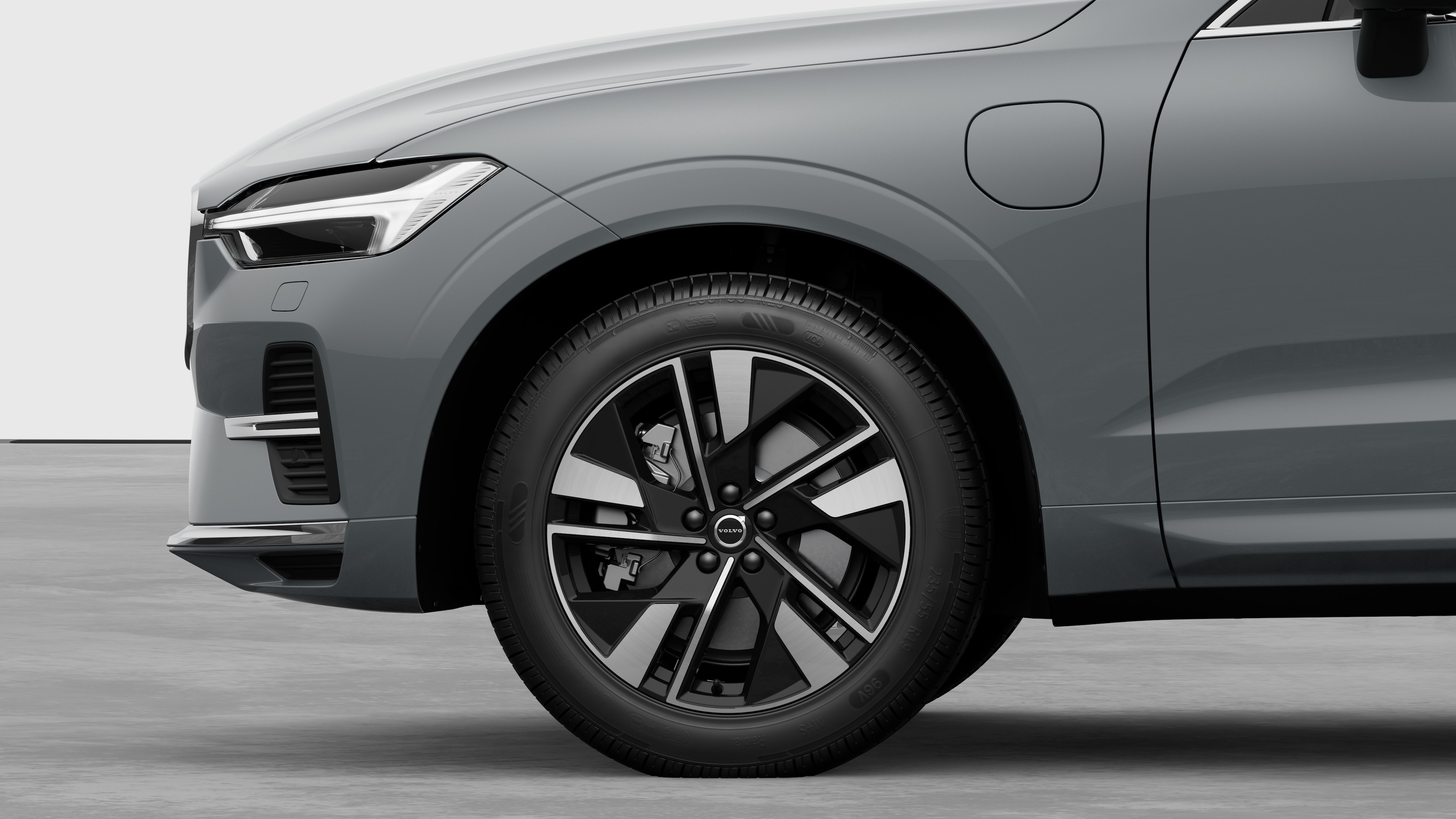 Exterior details frontrim