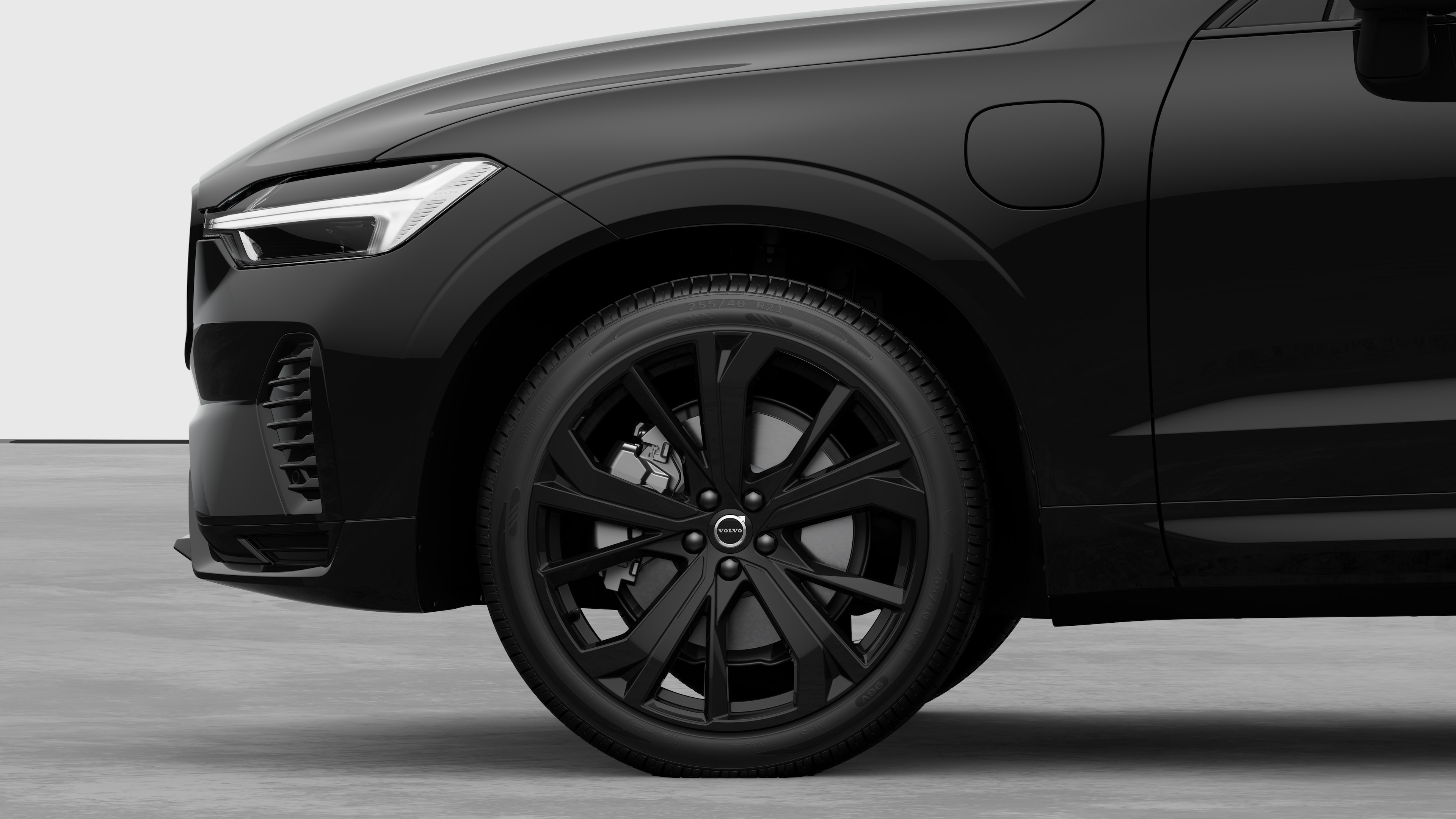 Exterior details frontrim