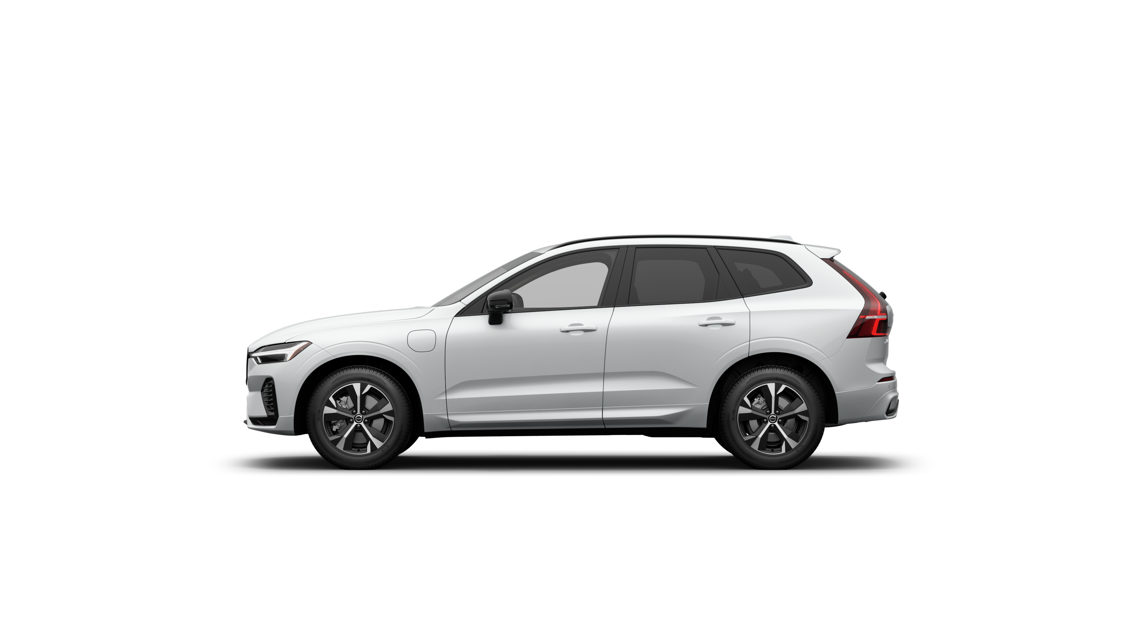 A sideview of a XC60 Plug-in hybrid