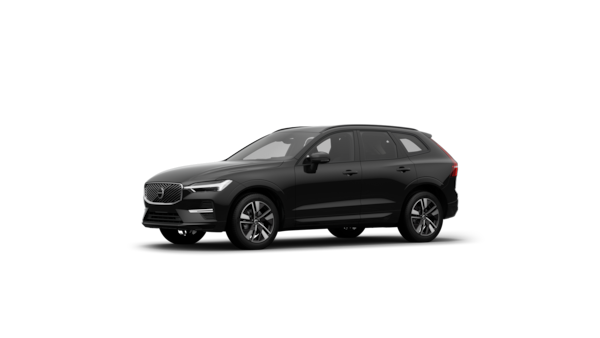 Vista esterna di tre quarti di un'auto Volvo in uno studio semplice.