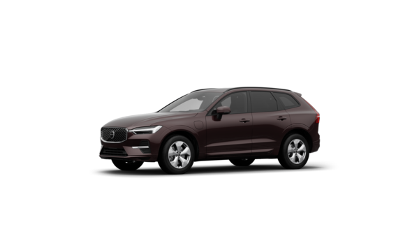 Vista exterior de três quartos do automóvel Volvo num fundo de estúdio simples.