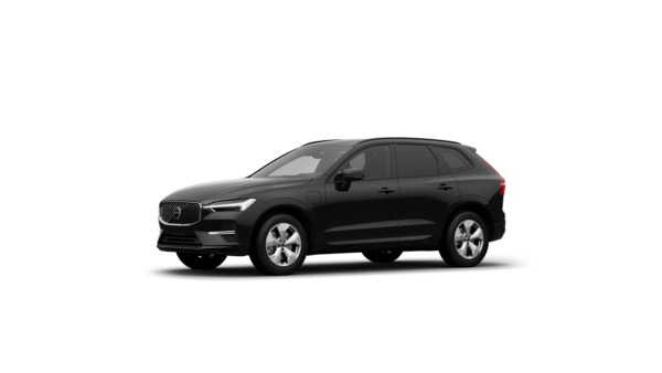 Vue de trois quarts de l’extérieur d’une Volvo sur un fond de studio uni.