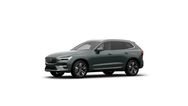 A Volvo külseje háromnegyed nézet egy egyszerű stúdió háttérben.