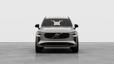 Image two of this Volvo XC90 Estate 2.0 B5P Plus Dark 5dr AWD Geartronic in Bright Dusk