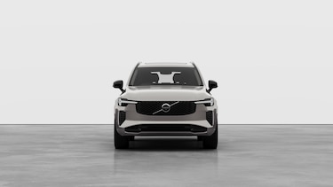 Image two of this Volvo XC90 Estate 2.0 B5P Plus Dark 5dr AWD Geartronic in Bright Dusk