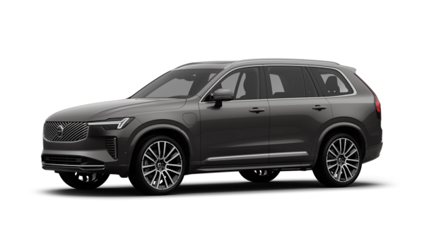 Extérieur d’une voiture Volvo vue de trois-quarts, fond uni d’un studio.