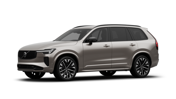 Exteriér vozu Volvo v tříčtvrtečním pohledu, prosté studiové pozadí.