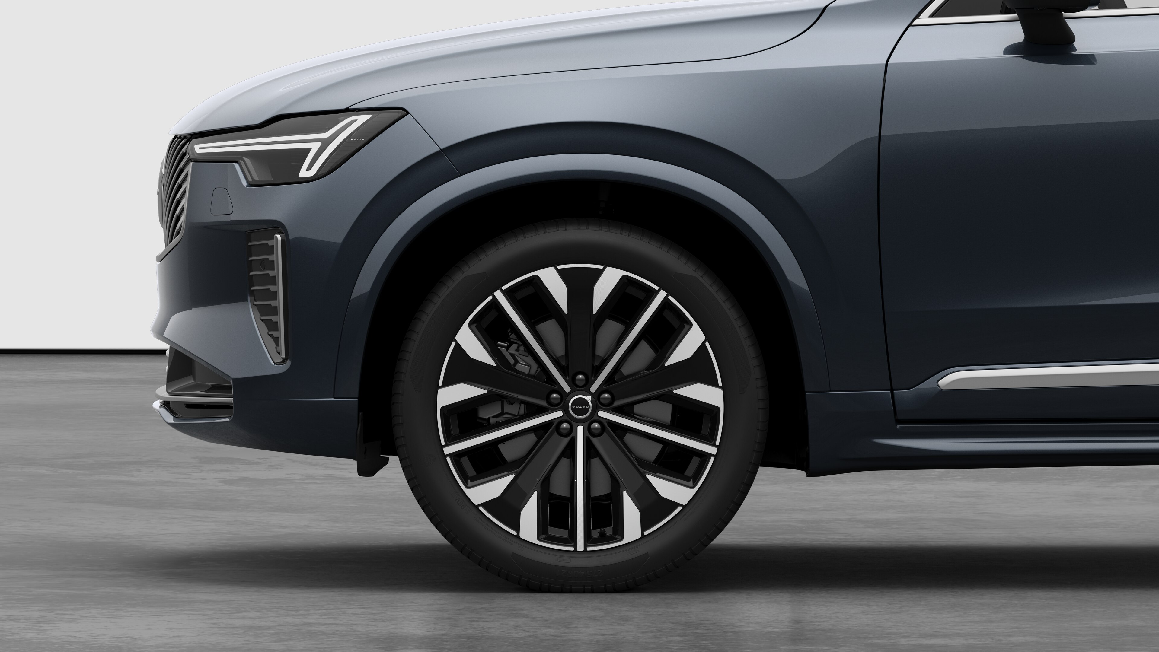 Exterior details frontrim
