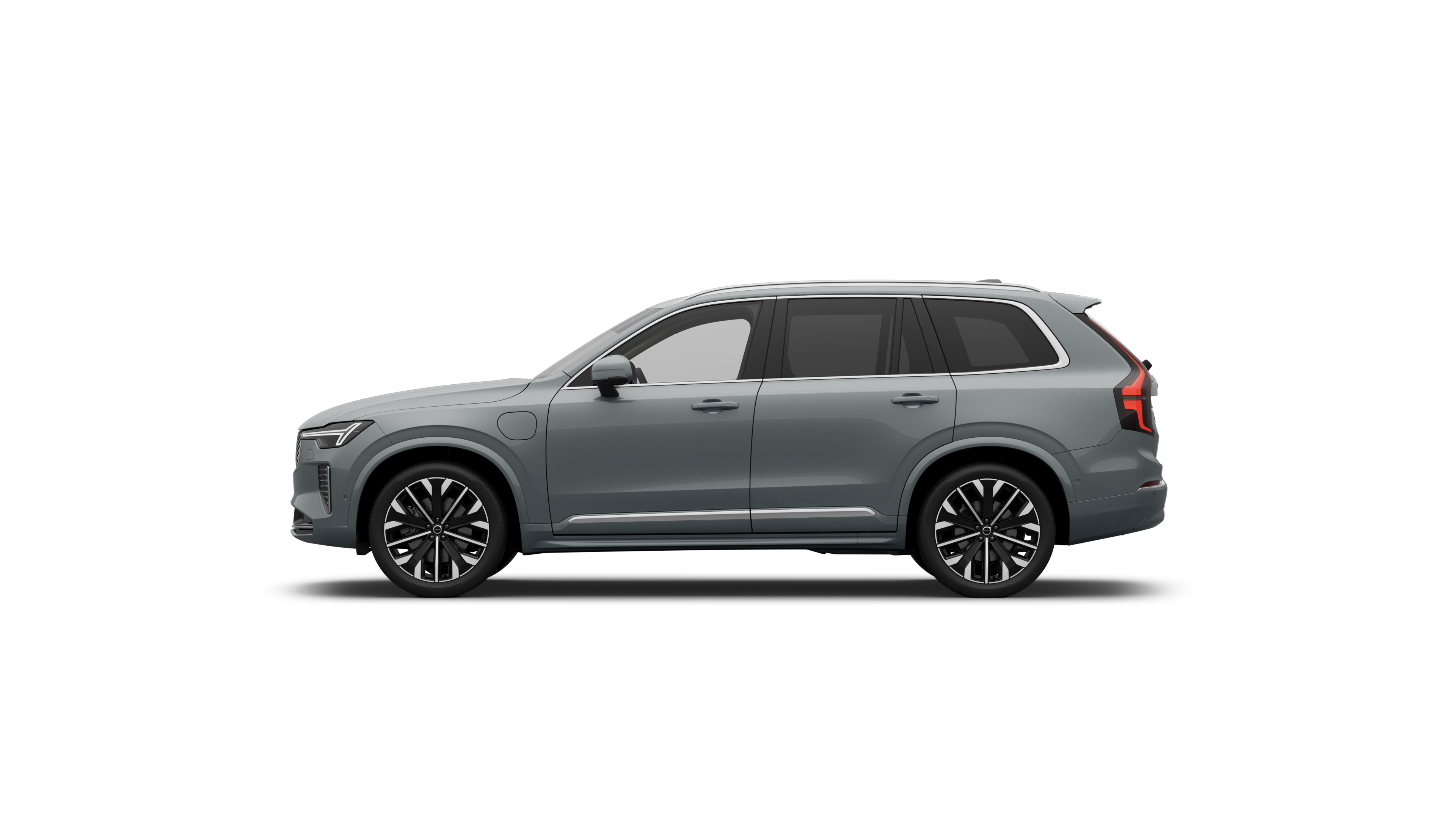 A sideview of a XC90 Plug-in hybrid