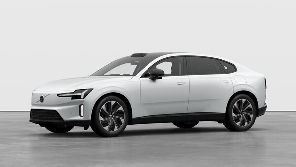 https://wizz.volvocars.com/images/2026/334/exterior/studio/threeQuartersFrontLeft/exterior-studio-threeQuartersFrontLeft_460DB88C8CF9F6BF4E6979EC83E32EDCD787D02A.png?client=car-config&w=600