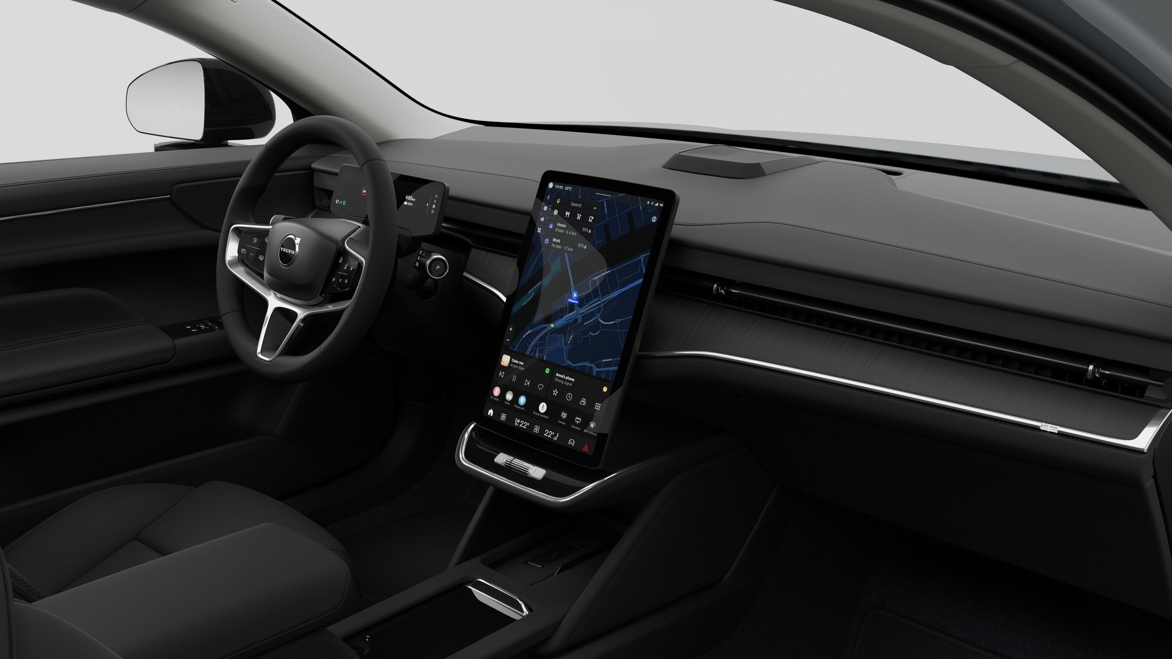 Vue intérieure d’une Volvo montrant le tableau de bord, le volant, la console centrale et l’écran d’affichage numérique sur un fond de studio uni.