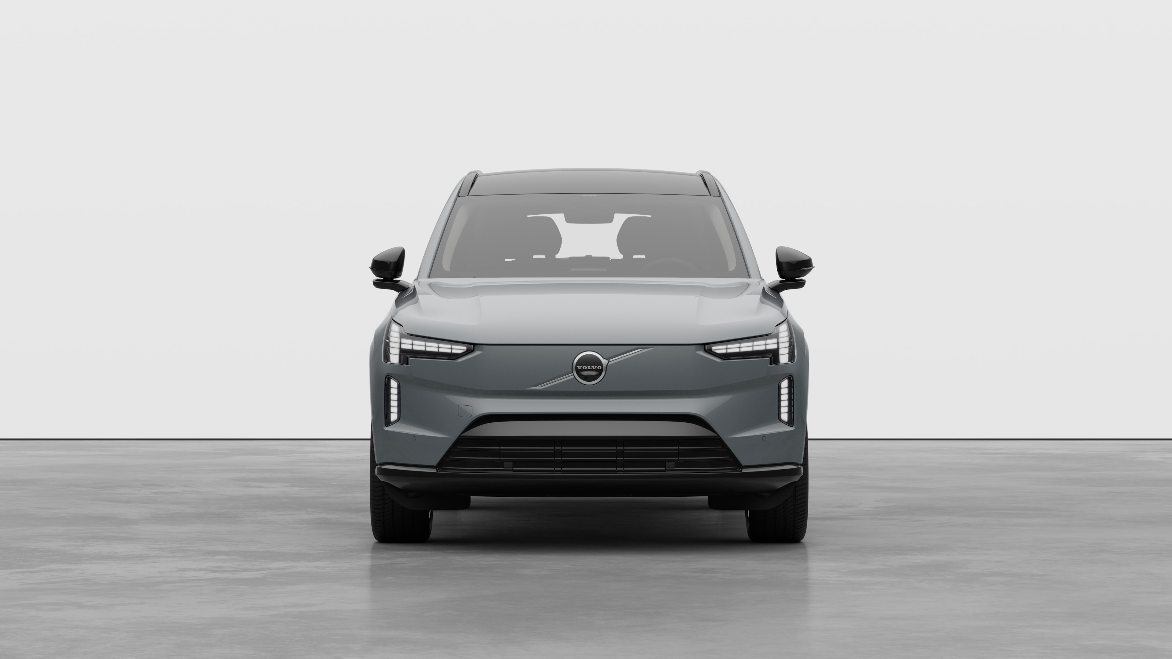 Volvo eestvaade tavalisel stuudiotaustal.