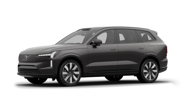 Het exterieur van de Volvo-auto in driekwart aanzicht, duidelijke studioachtergrond.