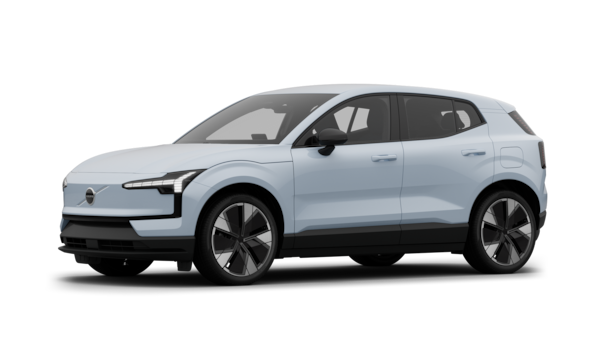 Het exterieur van de Volvo-auto in driekwart aanzicht, duidelijke studioachtergrond.