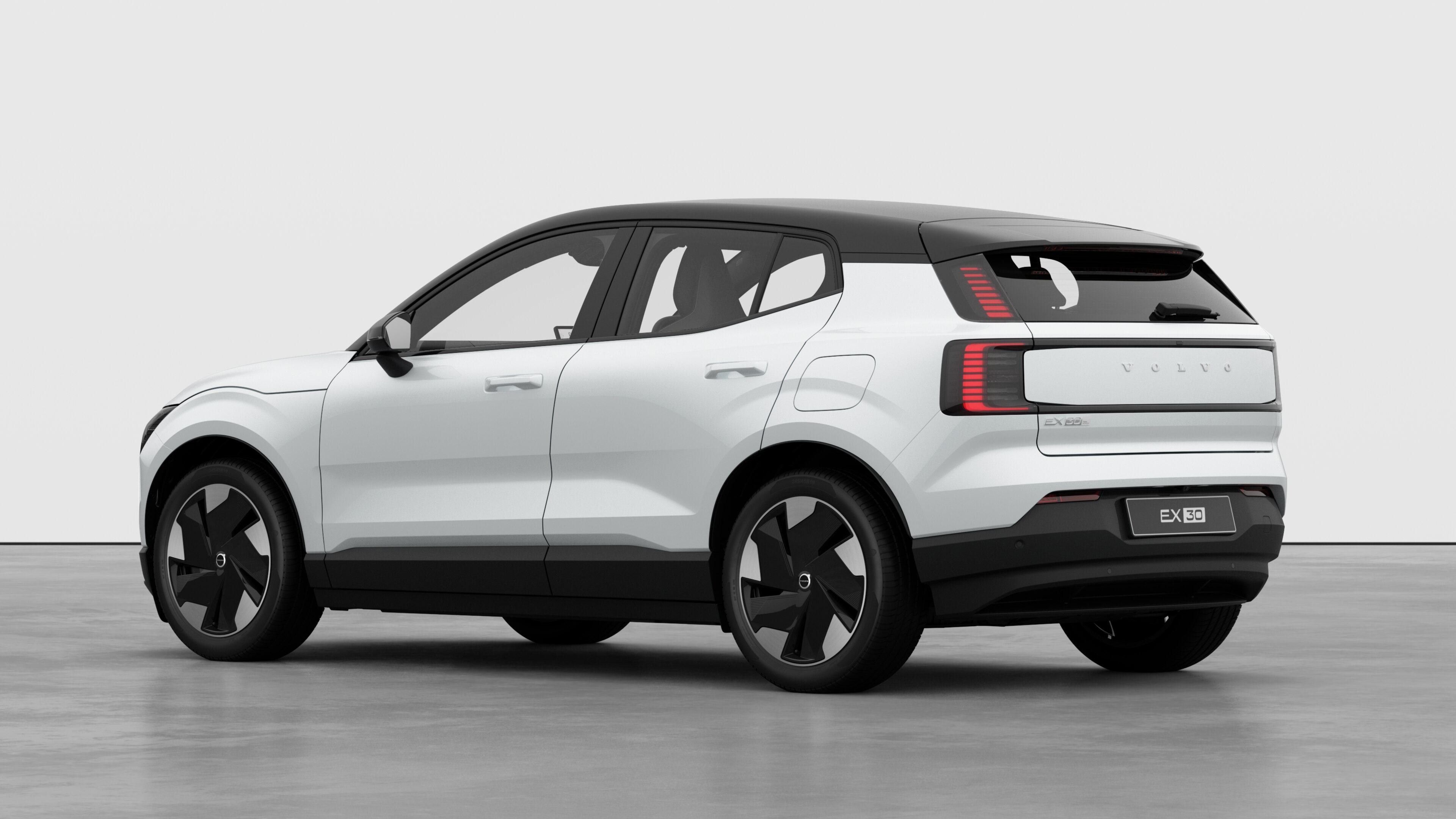Exterior studio three quarters rear left