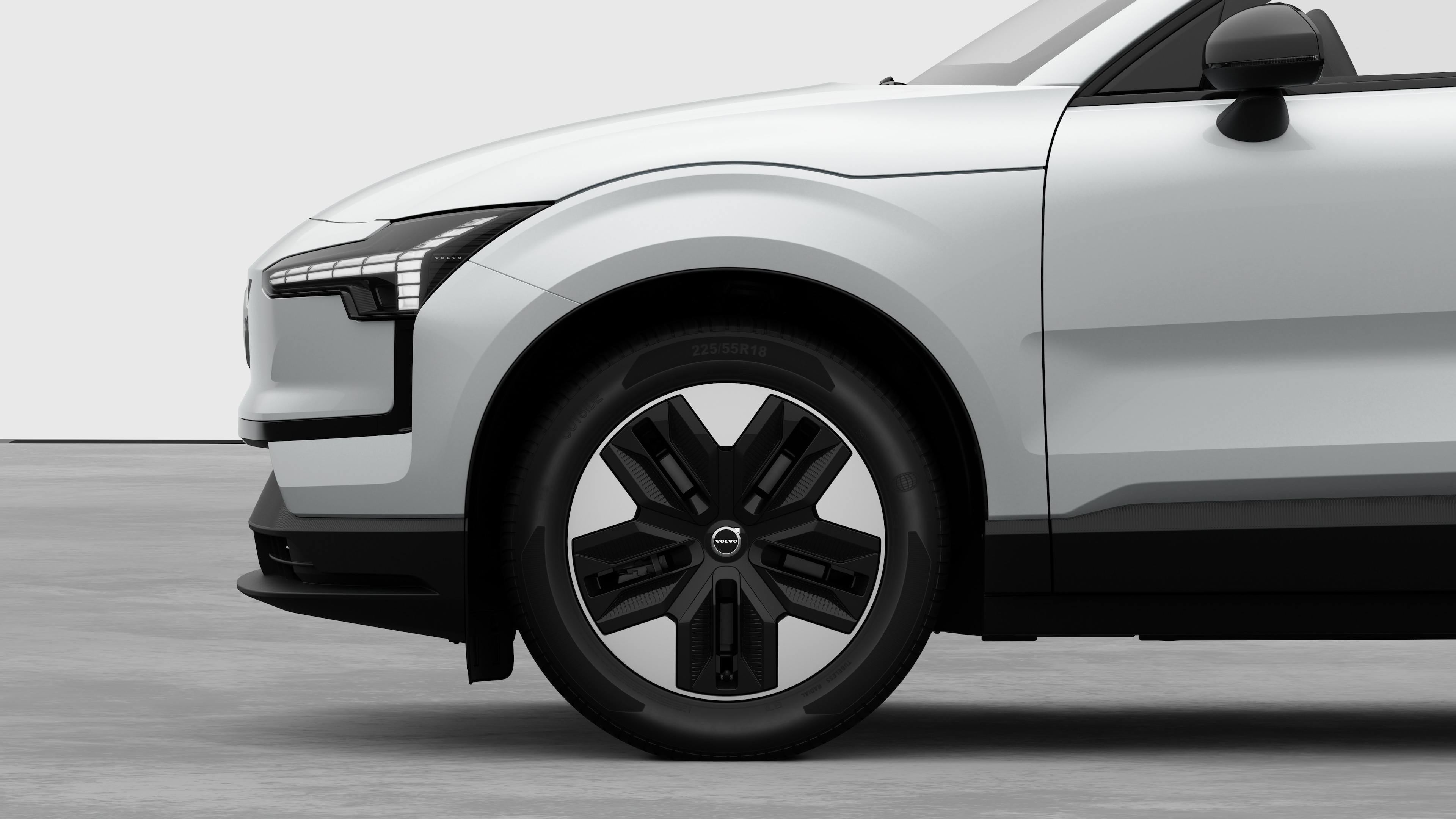 Exterior details frontrim