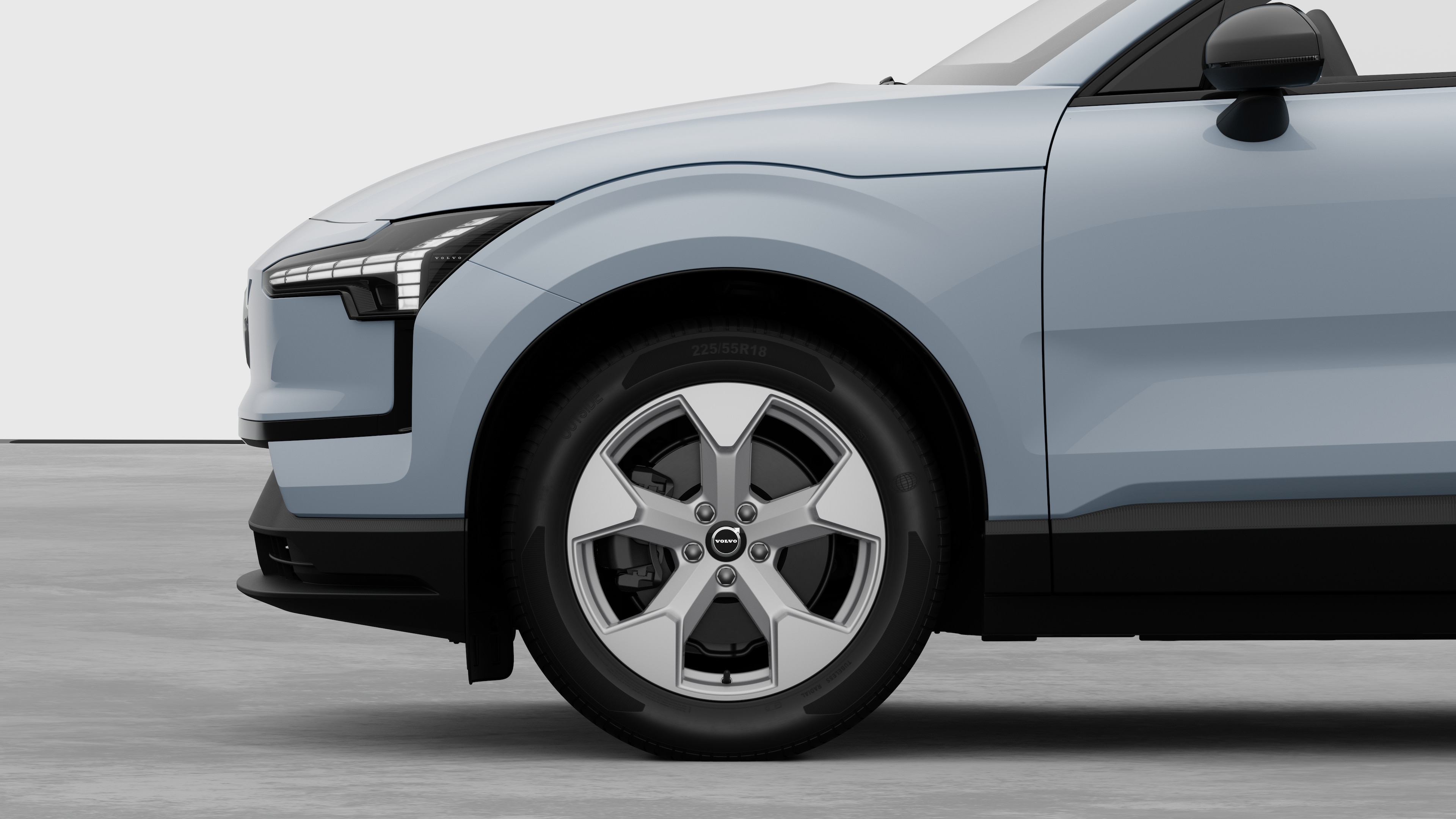 Exterior details frontrim