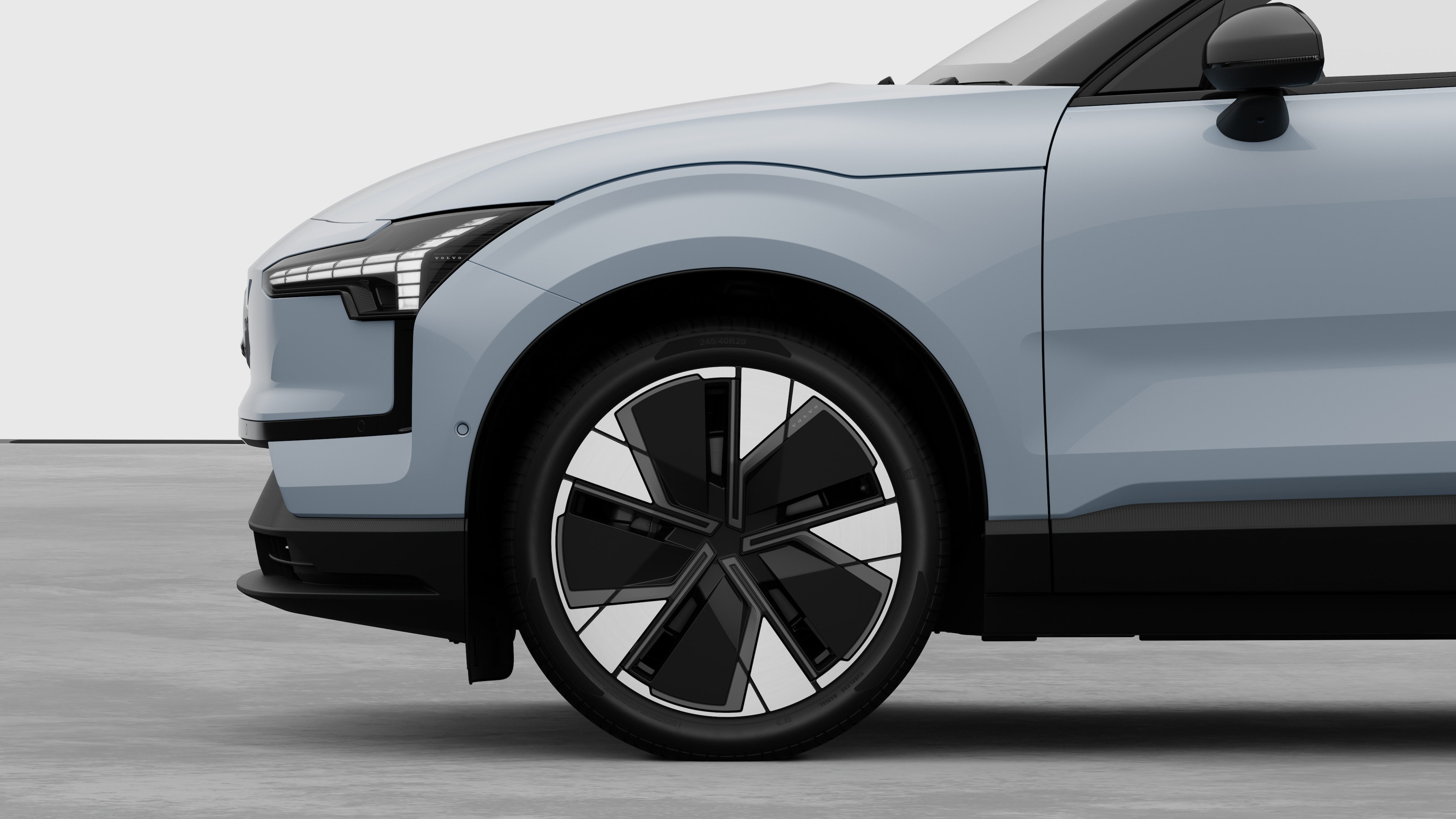 Exterior details frontrim
