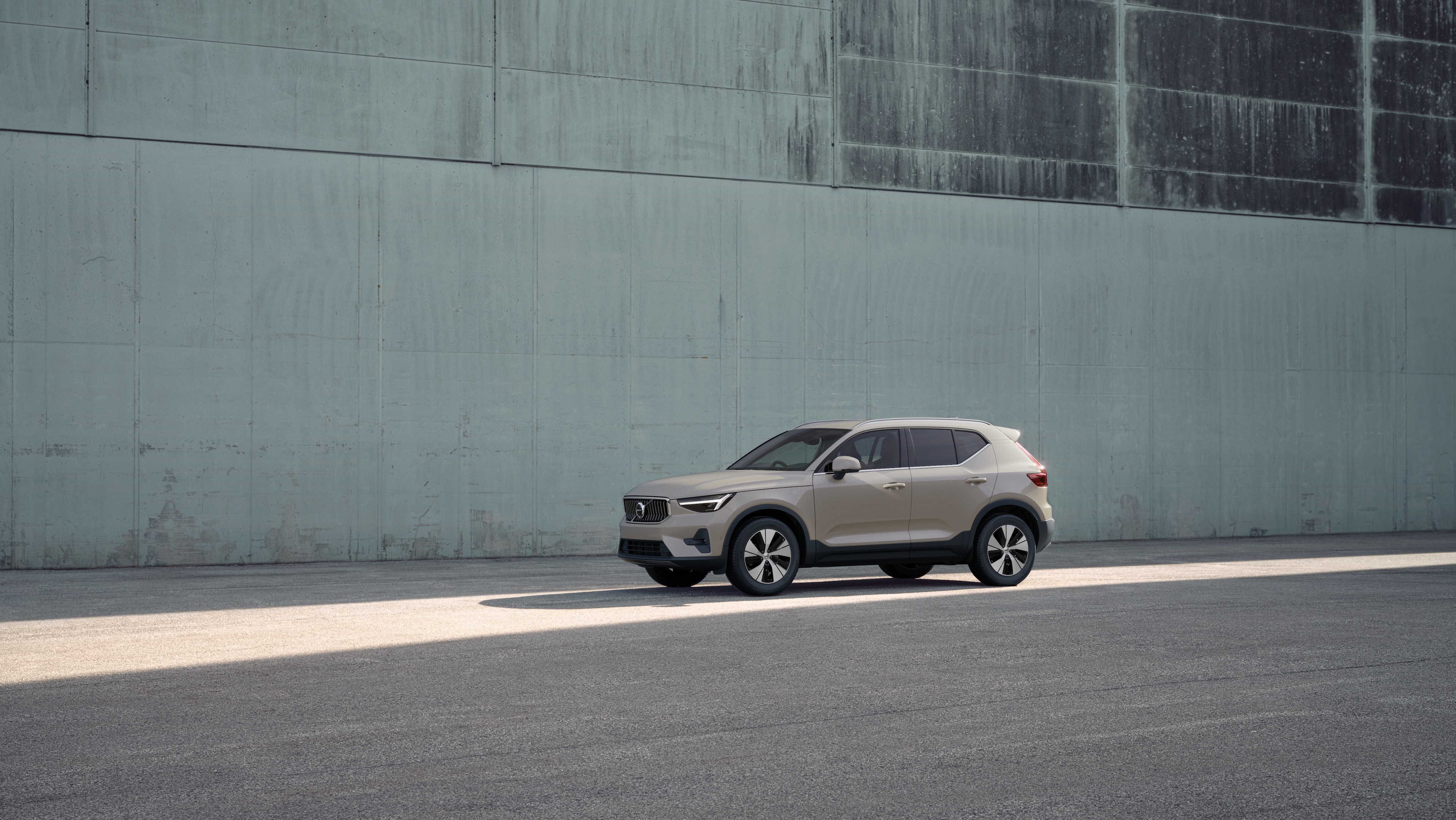 XC40 - オーバービュー | ボルボ・カー・ジャパン