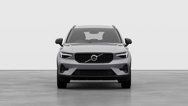Image two of this Volvo XC40 Estate 2.0 B3P Ultra Dark 5dr Auto in Aurora Silver