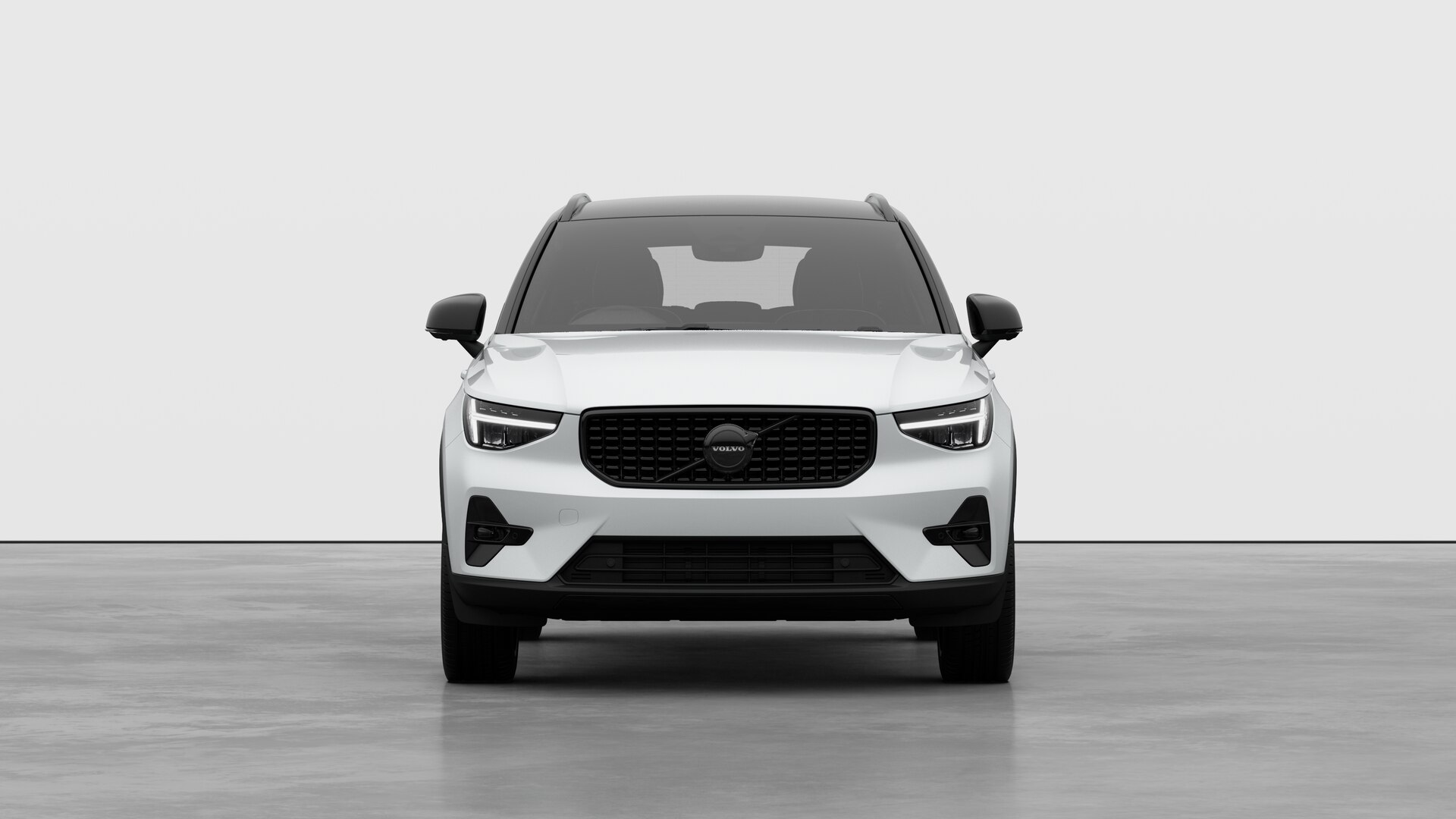  VOLVO XC40 2.0 B4P Plus Black Edition 5dr Auto