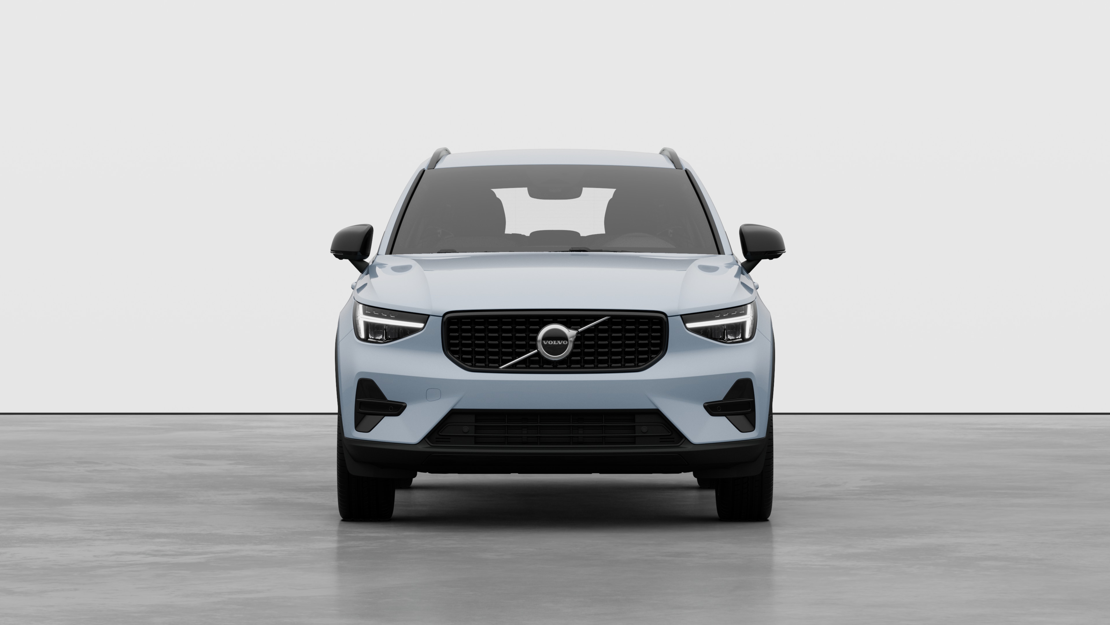Volvo eestvaade tavalisel stuudiotaustal.