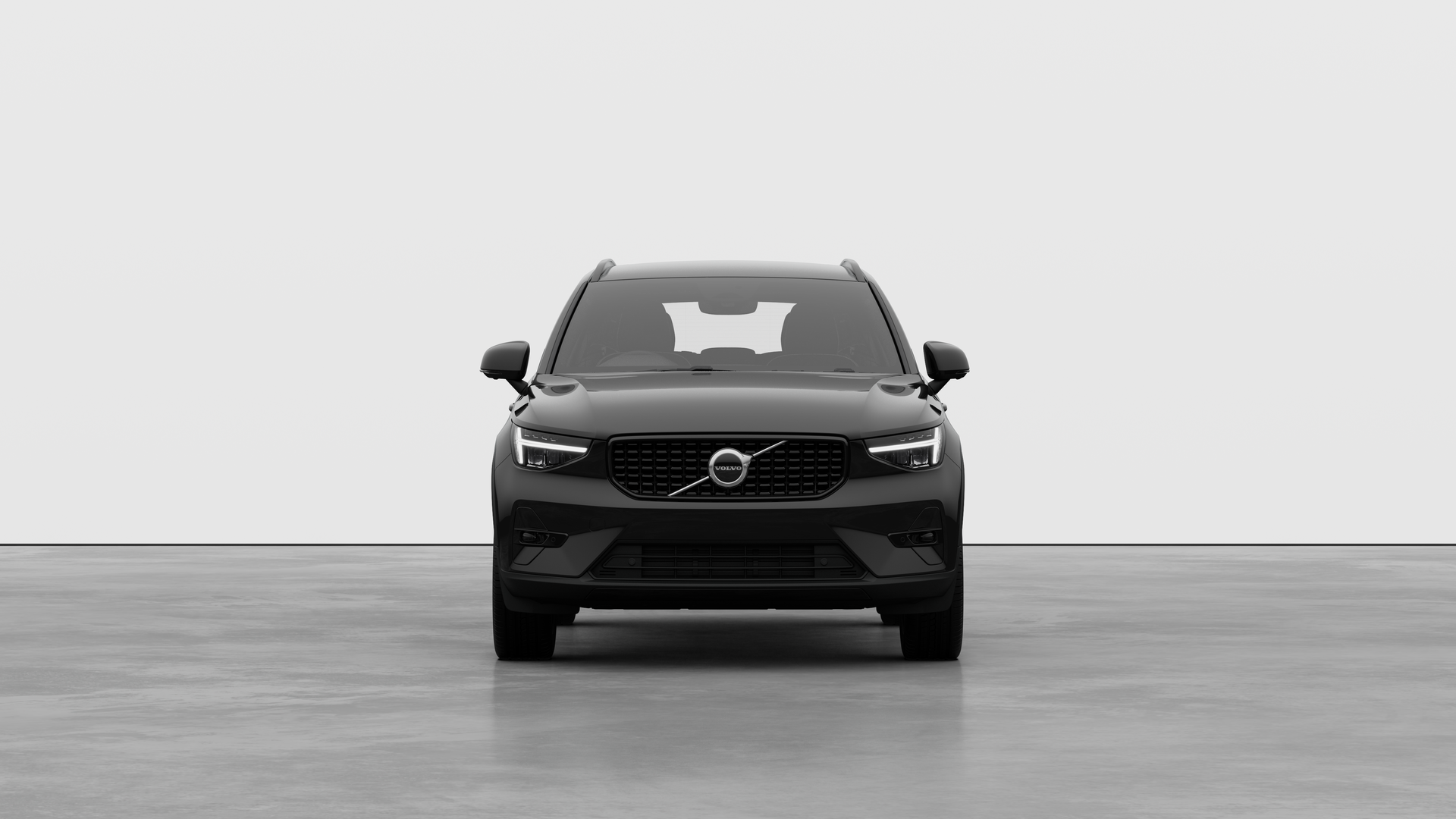  VOLVO XC40 2.0 B3P Plus Dark 5dr Auto